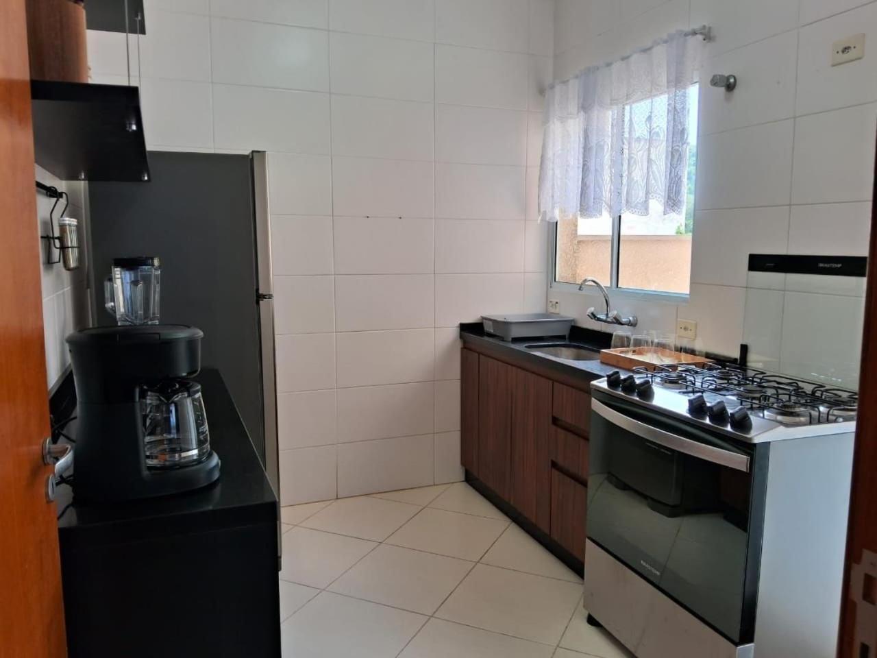 Apto Residencial Monte Carlo Em 01